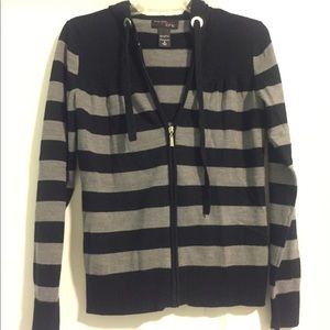 Ladies New York & Co zip sweater